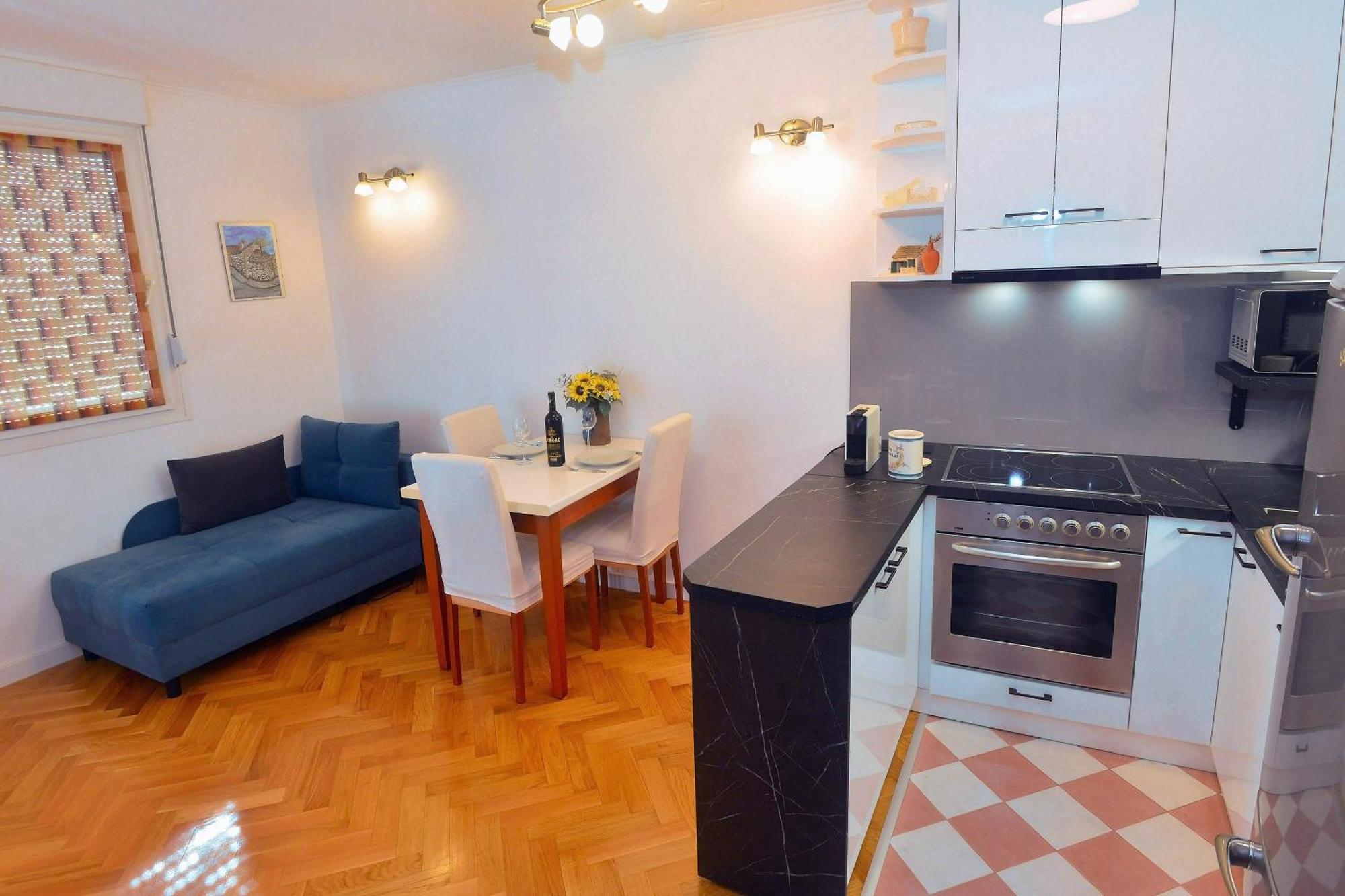 One Bedroom Apartment Terrace Parking Split Exteriör bild